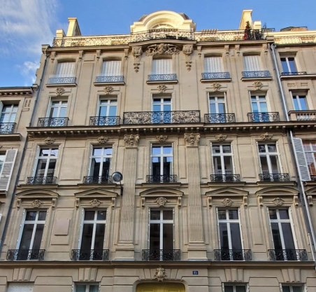 Ravalement : 15 rue de Marignan, Paris